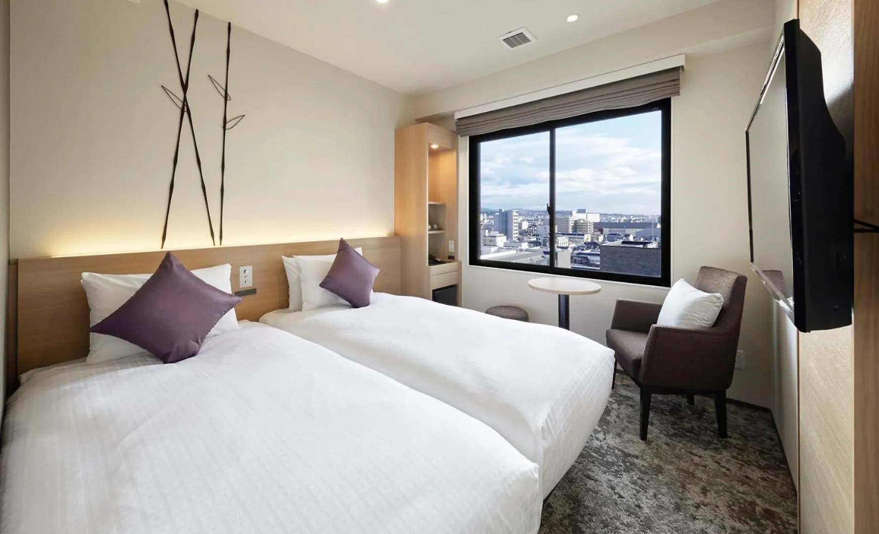 Royal Twin Hotel Kyoto Hachijoguchi 4*,
